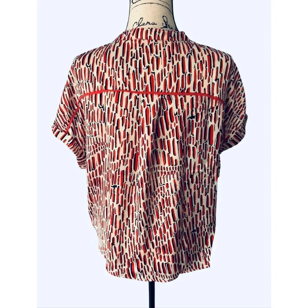 Umgee USA Shirt Women’s Large Red Black Abstract Button Up Tie Front K6122 NWT